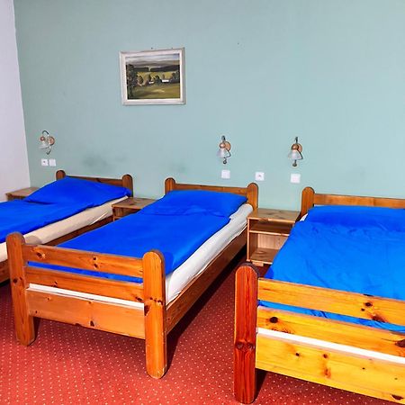 Vila Morava Hotel Liptovsky Mikulas Bagian luar foto