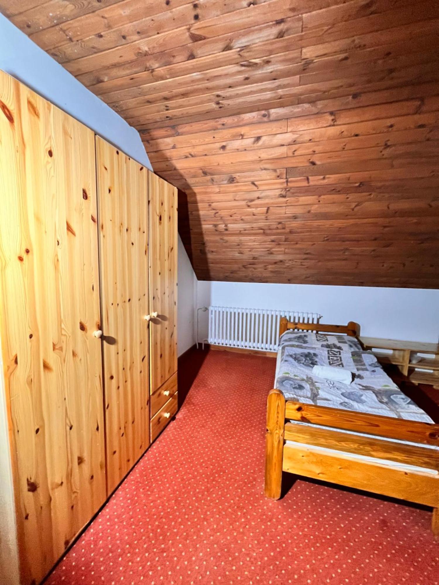 Vila Morava Hotel Liptovsky Mikulas Bagian luar foto