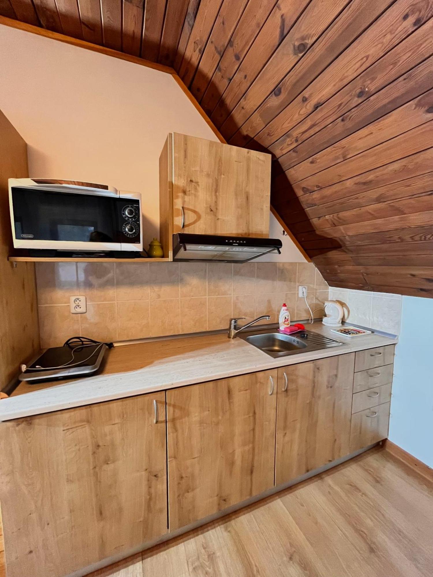 Vila Morava Hotel Liptovsky Mikulas Bagian luar foto