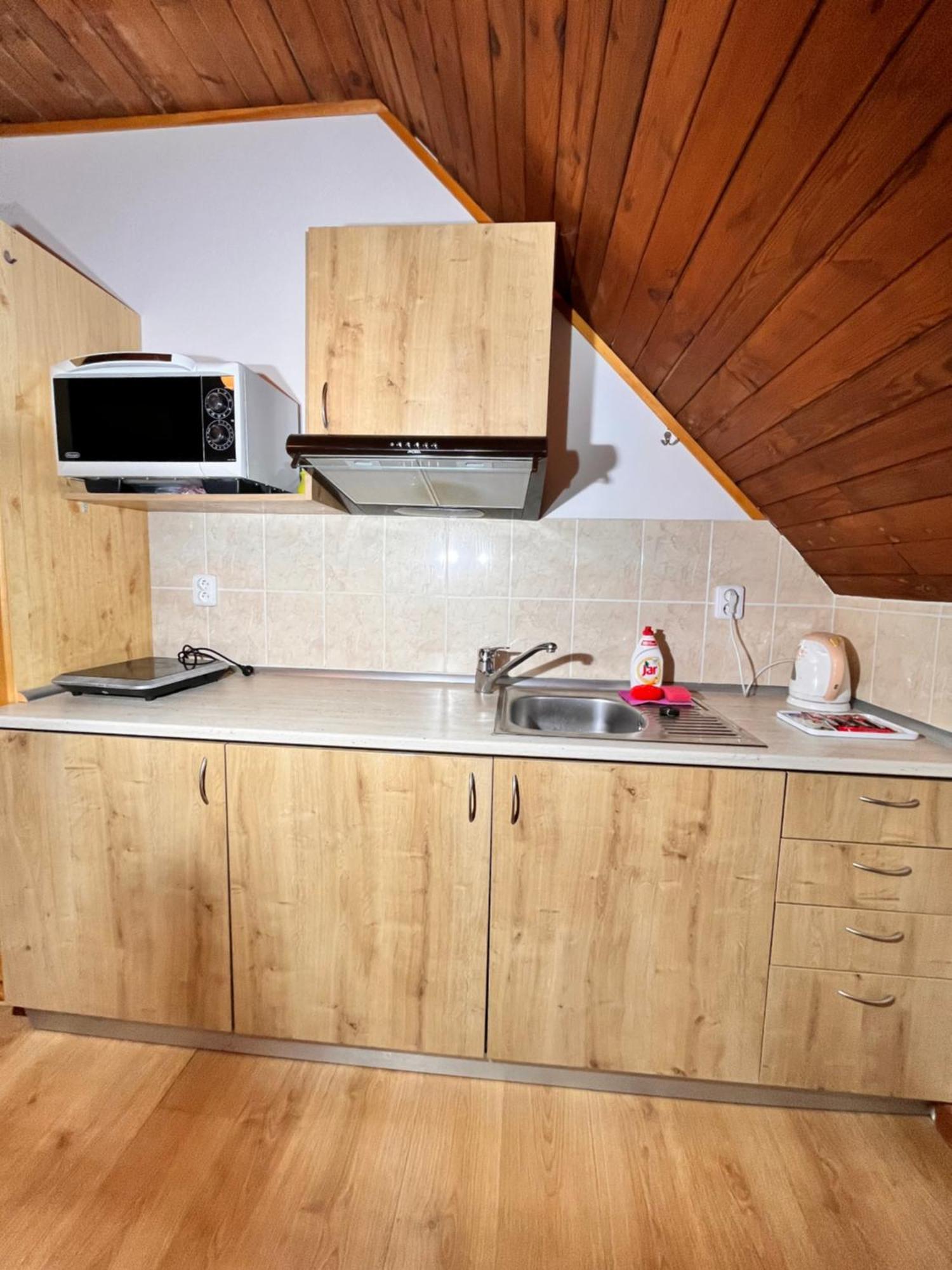 Vila Morava Hotel Liptovsky Mikulas Bagian luar foto