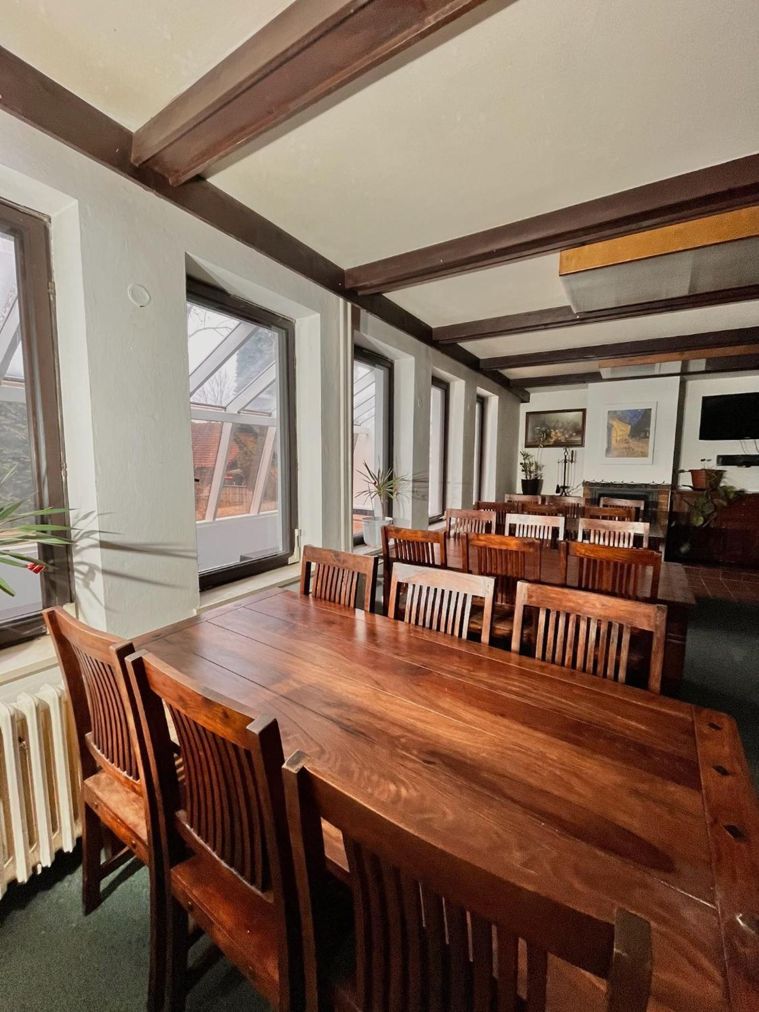Vila Morava Hotel Liptovsky Mikulas Bagian luar foto