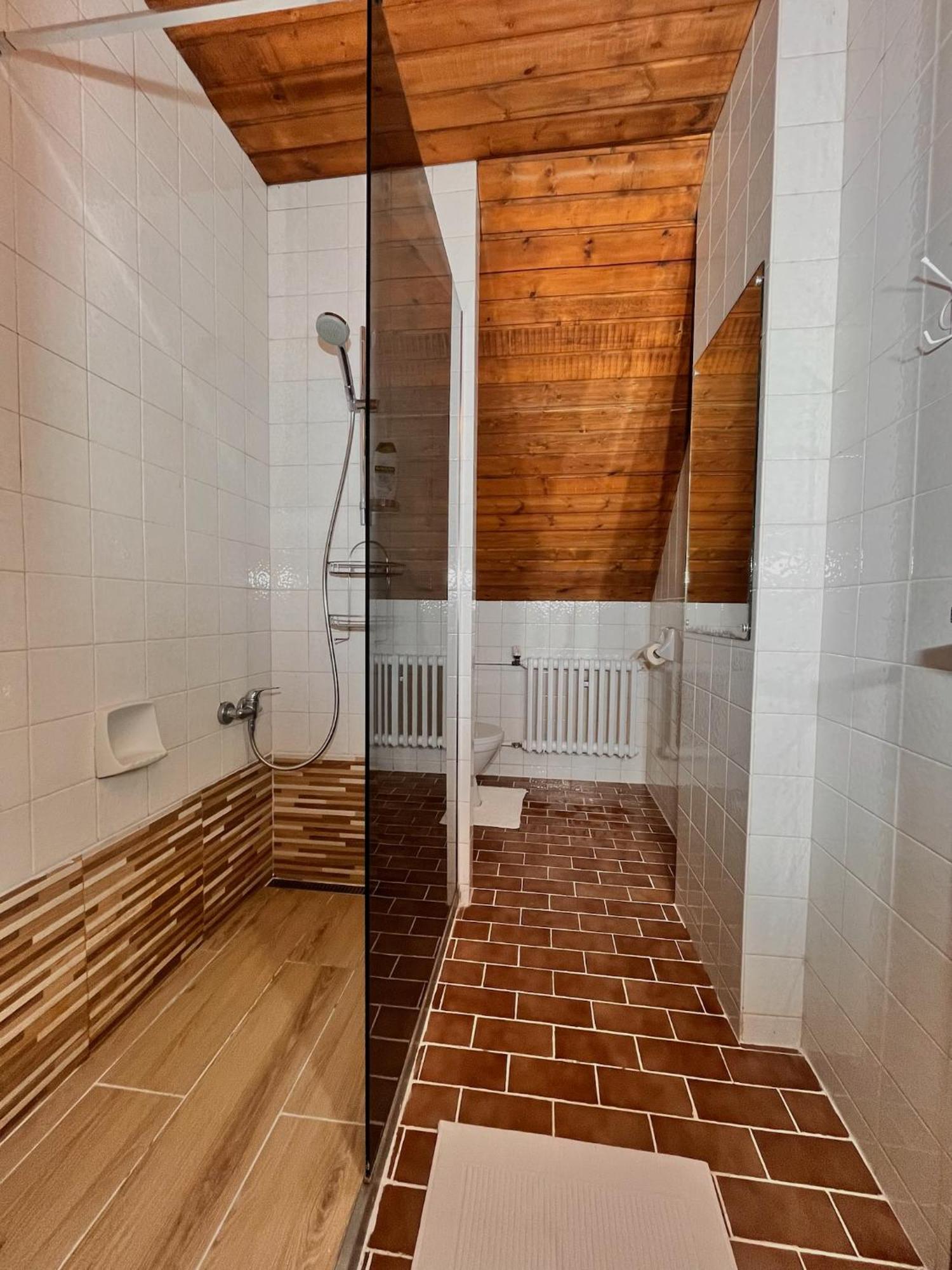 Vila Morava Hotel Liptovsky Mikulas Bagian luar foto